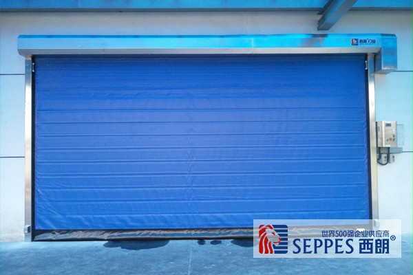 保温的快速门 保温的快速门