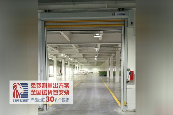 安全的快速门 安全的快速门