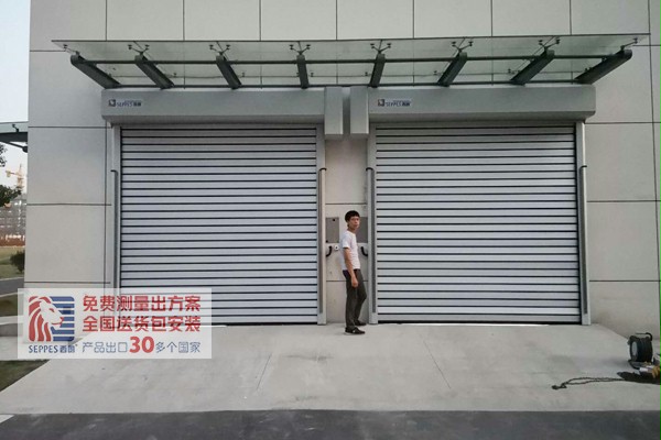 安全的快速门 安全的快速门