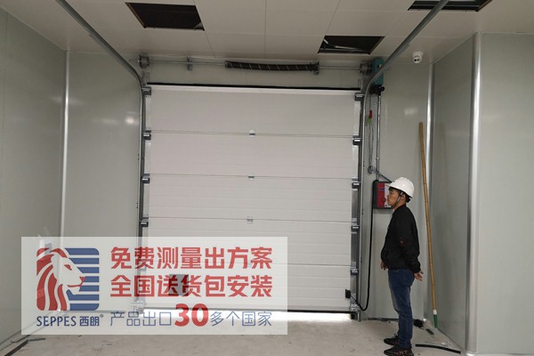 稳定的提升门 稳定的提升门